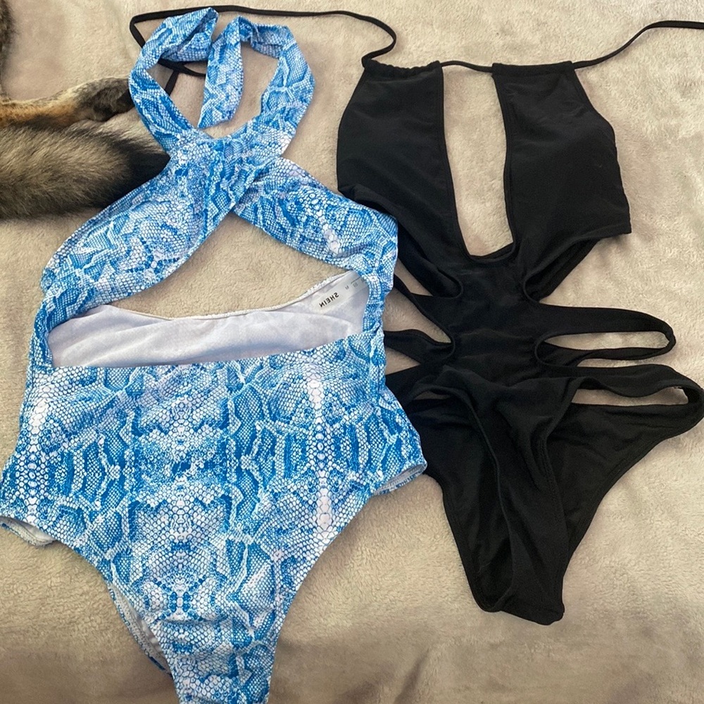 Swim suit